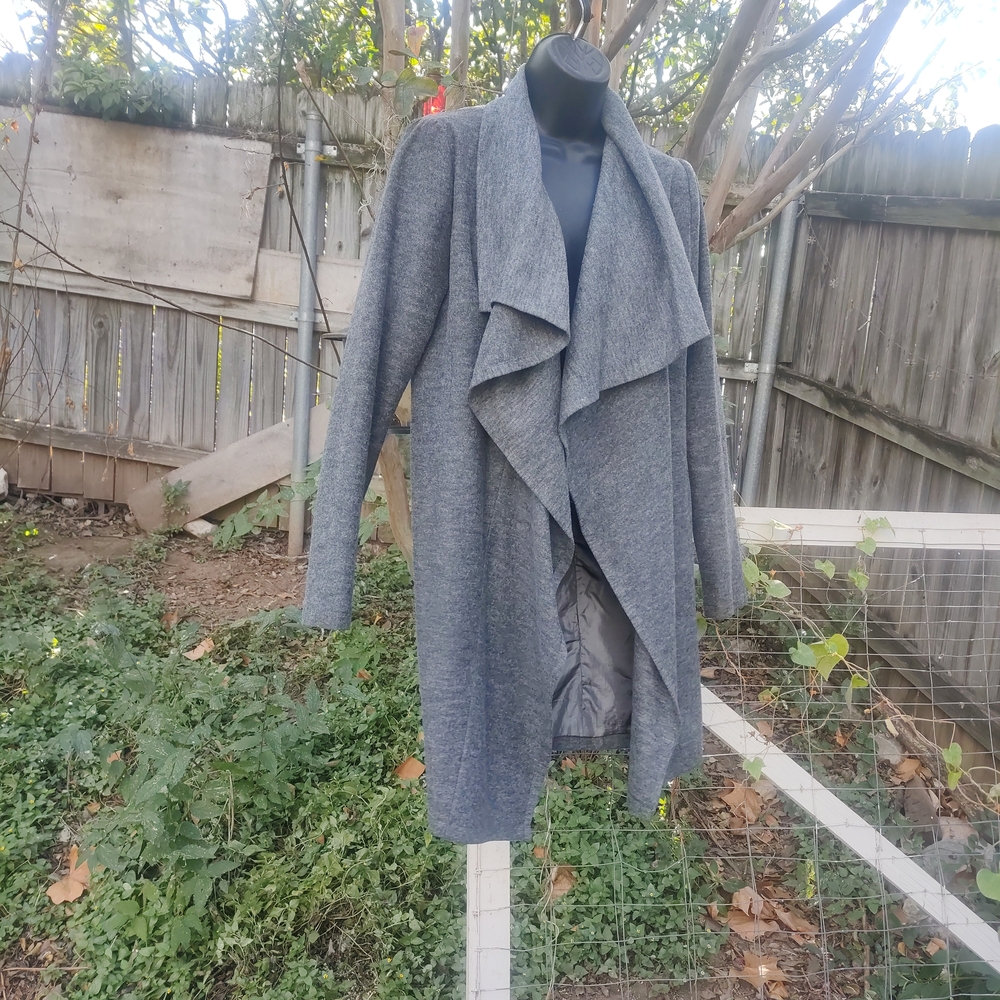 Stylish Gray Waterfall Jacket - image 1